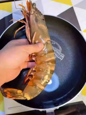Colossal Black Tiger Prawns photo review